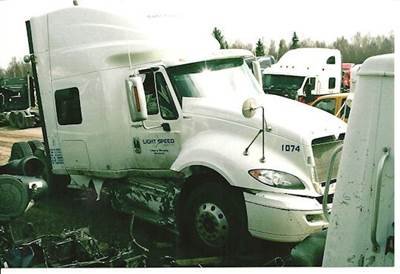 International ProStar Salvage Truck