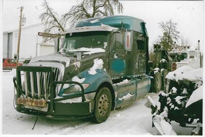 International ProStar Salvage Truck