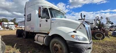 International ProStar Salvage Truck