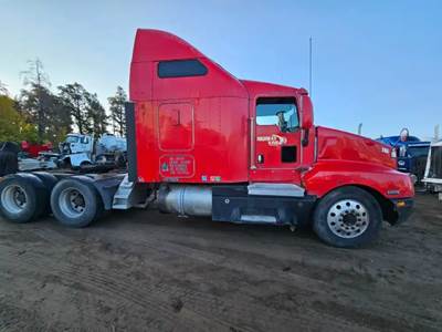 Kenworth T600 Salvage Truck
