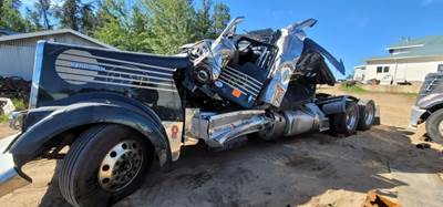 Kenworth W900 Salvage Truck