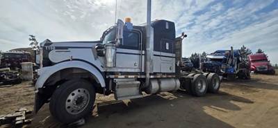 Kenworth W900 Salvage Truck