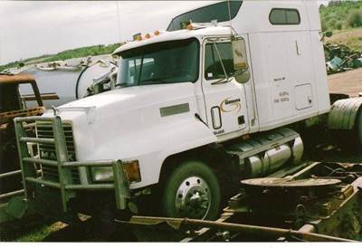 Mack CH613 Salvage Truck