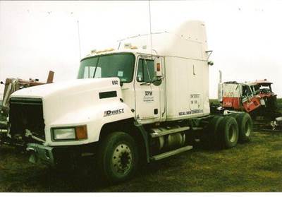 Mack CH613 Salvage Truck