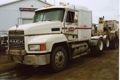 Mack CH613 Salvage Truck