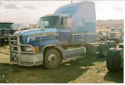 Mack CH613 Salvage Truck