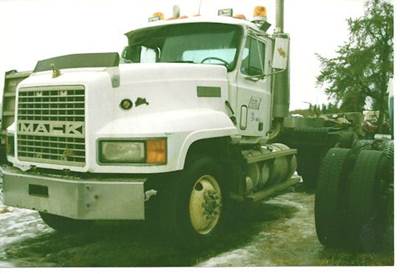 Mack CL Series Salvage Truck