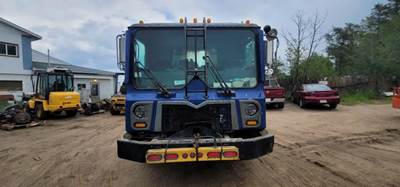 Mack MRU613 Salvage Truck