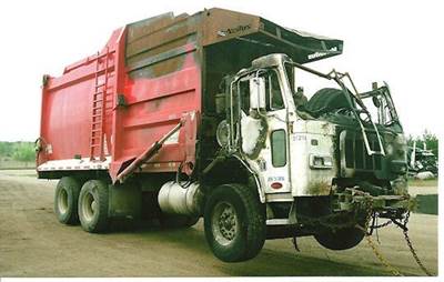 Peterbilt 320 Salvage Truck