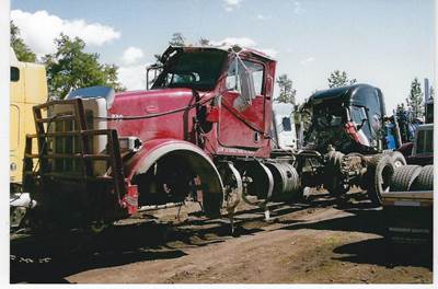 Peterbilt 365 Salvage Truck