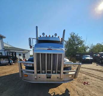 Peterbilt 367 Salvage Truck