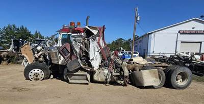 Peterbilt 367 Salvage Truck