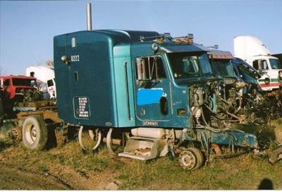 Peterbilt 377 Salvage Truck