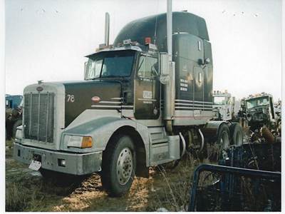 Peterbilt 377 Salvage Truck