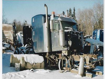 Peterbilt 379 Salvage Truck