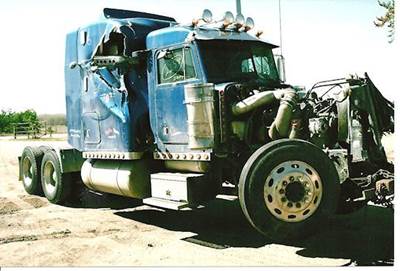 Peterbilt 379 Salvage Truck