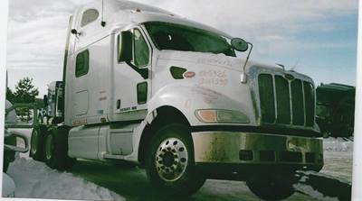 Peterbilt 387 Salvage Truck