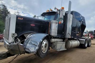 Peterbilt 388 Salvage Truck