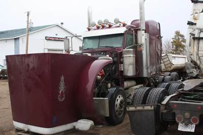 Peterbilt 388 Salvage Truck