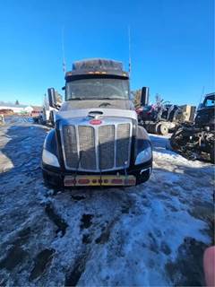 Peterbilt 579 Salvage Truck