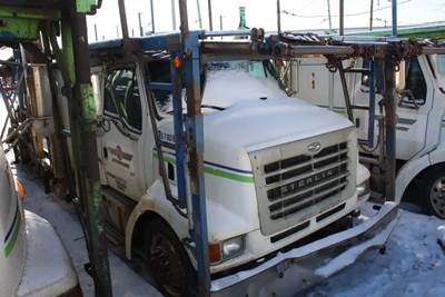 Sterling L9500 Salvage Truck