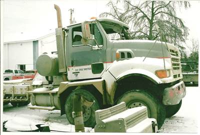 Sterling L9500 Salvage Truck
