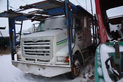 Sterling L9500 Salvage Truck