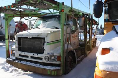 Sterling LT9500 Salvage Truck