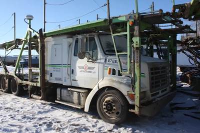 Sterling LT9500 Salvage Truck