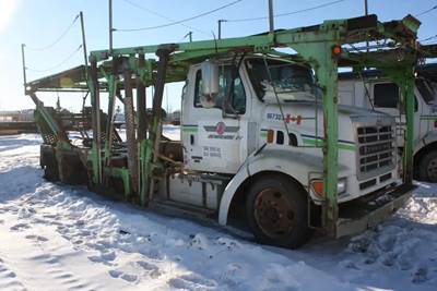 Sterling LT9500 Salvage Truck