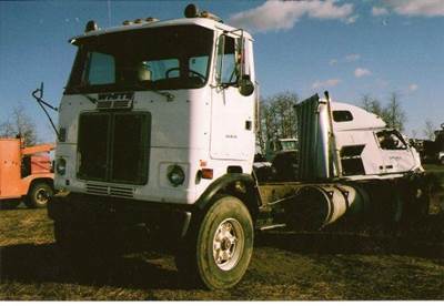 Volvo EXPEDITOR Salvage Truck