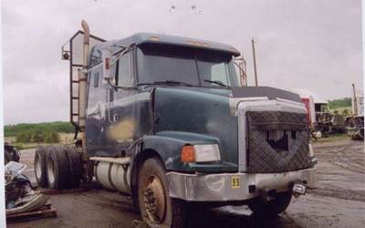 Volvo VN610 Salvage Truck