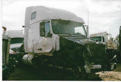 Volvo VNL Salvage Truck