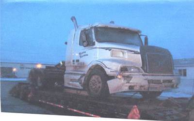 Volvo VNL64T Salvage Truck