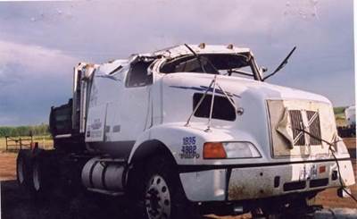 Volvo VNM Salvage Truck