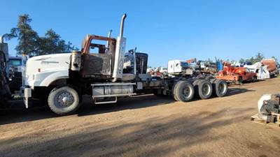 Western Star 4900SA Salvage Truck