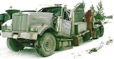 Western Star 4964FX Salvage Truck