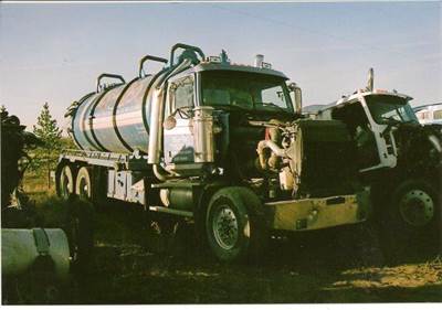 Western Star 4964FX Salvage Truck