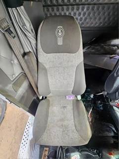 Kenworth T660 Right Seat