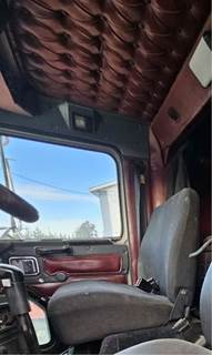 Western Star 4900SA Right Seat for a 2005 Western Star 4900 SA