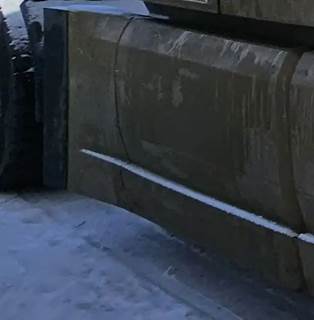 Volvo VNL Right Fairing