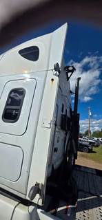 Freightliner Cascadia 125 Sleeper Fairing