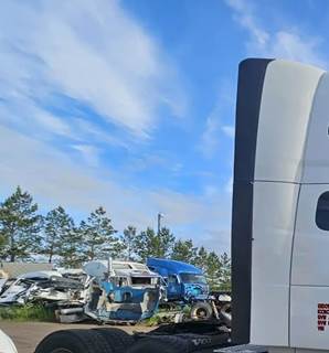 Volvo VNL Right Sleeper Fairing