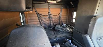 Freightliner Cascadia 126 Sleeper Part