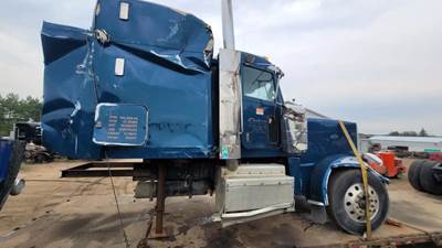 Peterbilt 389 Sleeper Part