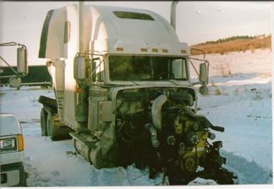 Freightliner FLD120 Classic Sleeper for a 2004 Freightliner CLASSIC