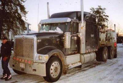 International 9900i Sleeper