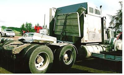 International 9900i Sleeper