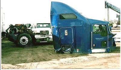 Kenworth T600B Sleeper