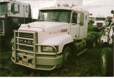 Mack CH613 Sleeper